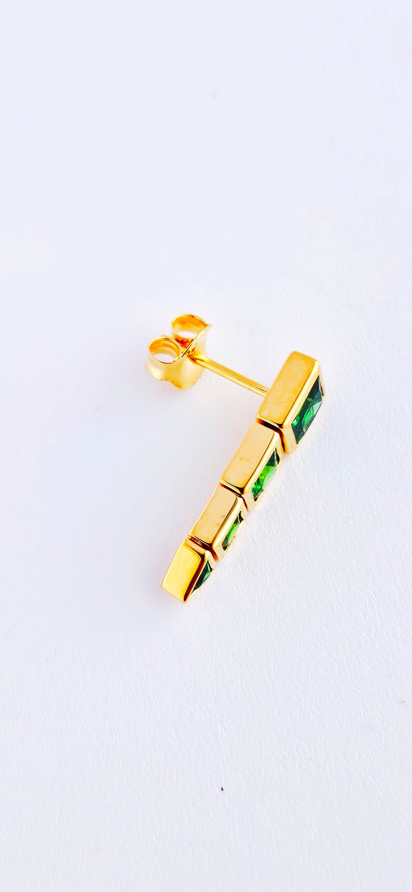 Aeris stud Earrings
