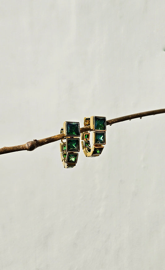 Aeris Clasp Earrings